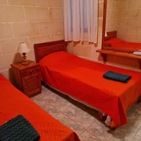Apartment Attard Seafront 7 In Marsalforn *