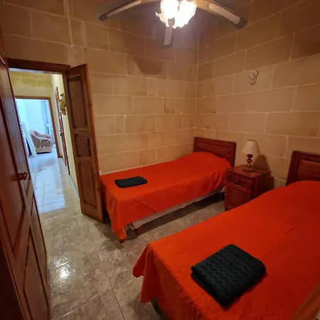 Attard Seafront 7 In Marsalforn Żebbuġ